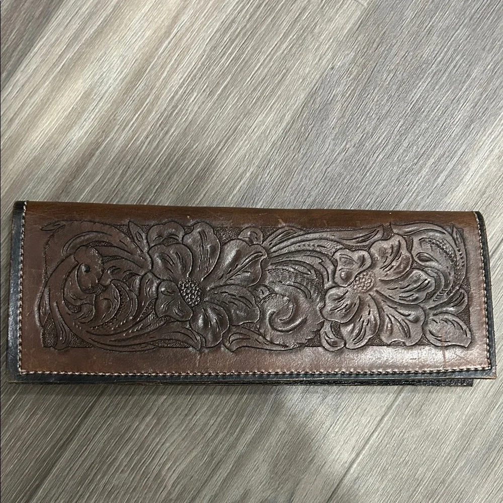 Hand-Tooled Brown Leather Wallet with Horse Motif